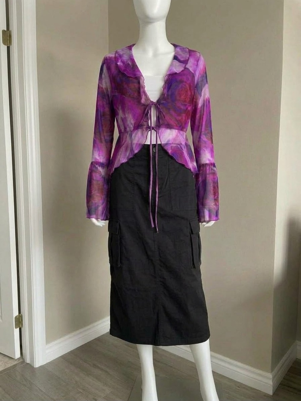 Bershka Y2K Fuchsia Floral Mesh Tie Front Bell Sleeve Crop Top Size Medium